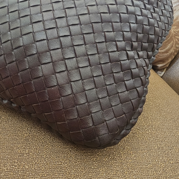 Bottega Veneta Nappa Intrecciato  Veneta Hobo Bag Brown - Picture 15 of 16